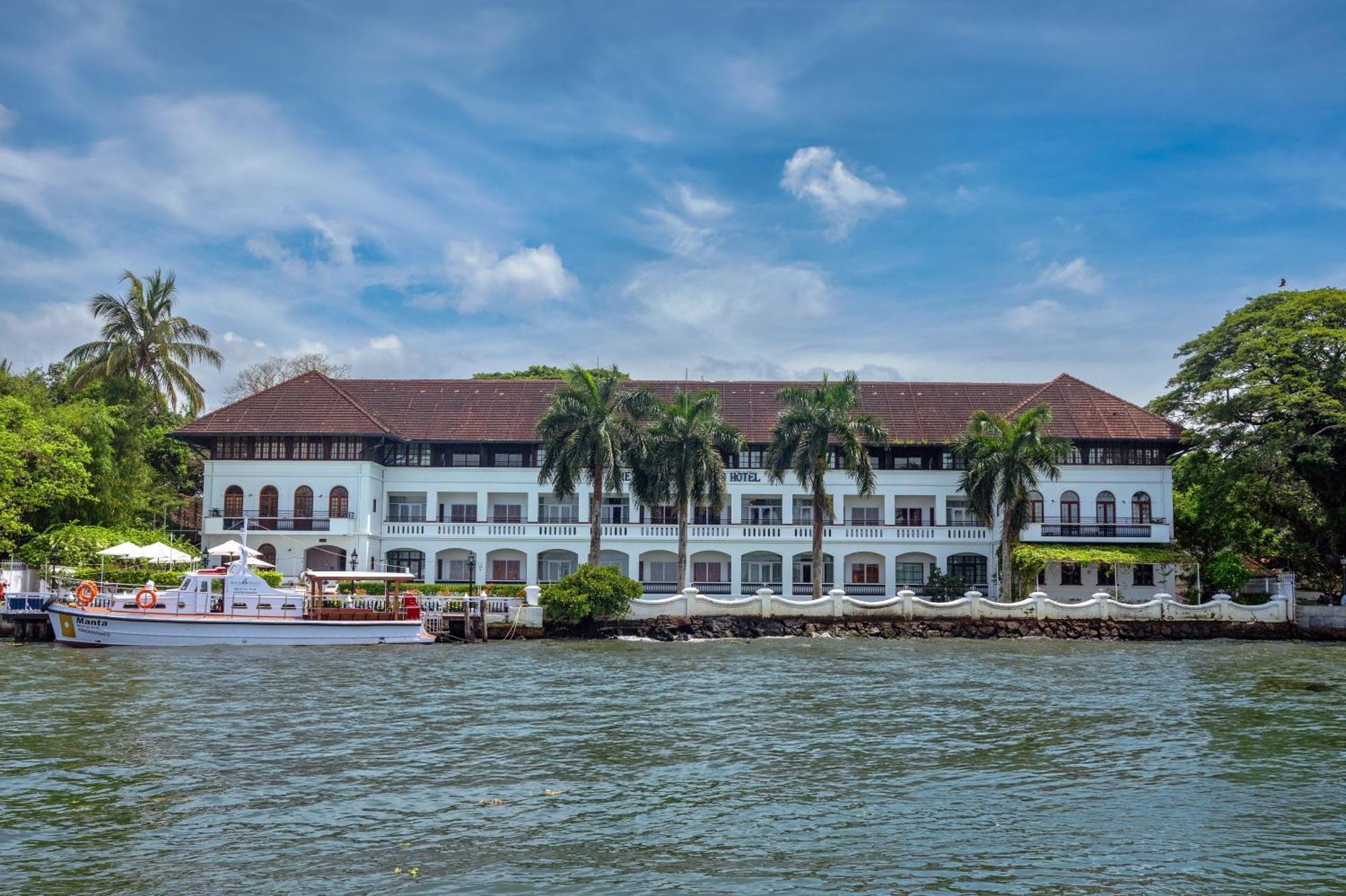 Brunton Boatyard - A Cgh Earth Experience Hotell Kochi Exteriör bild